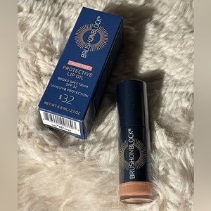 Brush on Block Lip Oil in Nude Tint